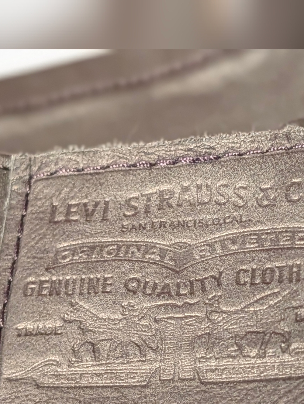 Levi's 724 Premium High Rise Straight Faux Leather Pants in Black 29x32 NWOT - Picture 16 of 16
